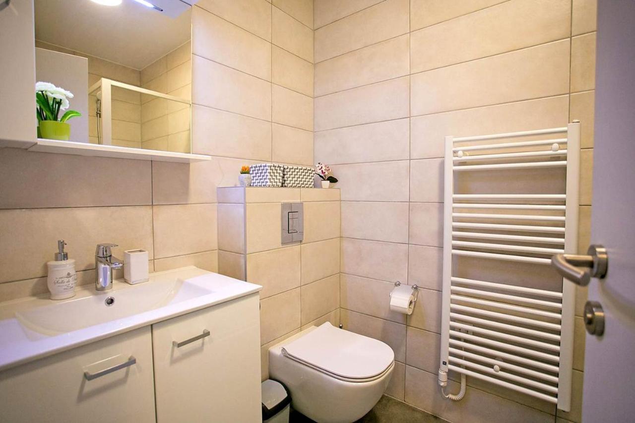 Apartment Sweet Daisy With Parking Zadar Exterior photo