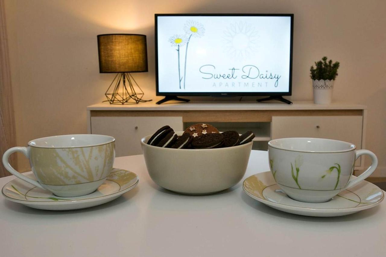 Apartment Sweet Daisy With Parking Zadar Exterior photo